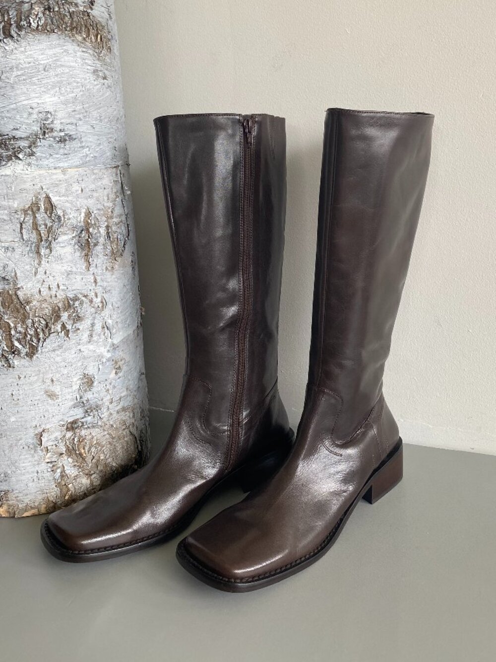 DIBA USA Calgary Brown Leather Square Toe Boots 9 Narrow